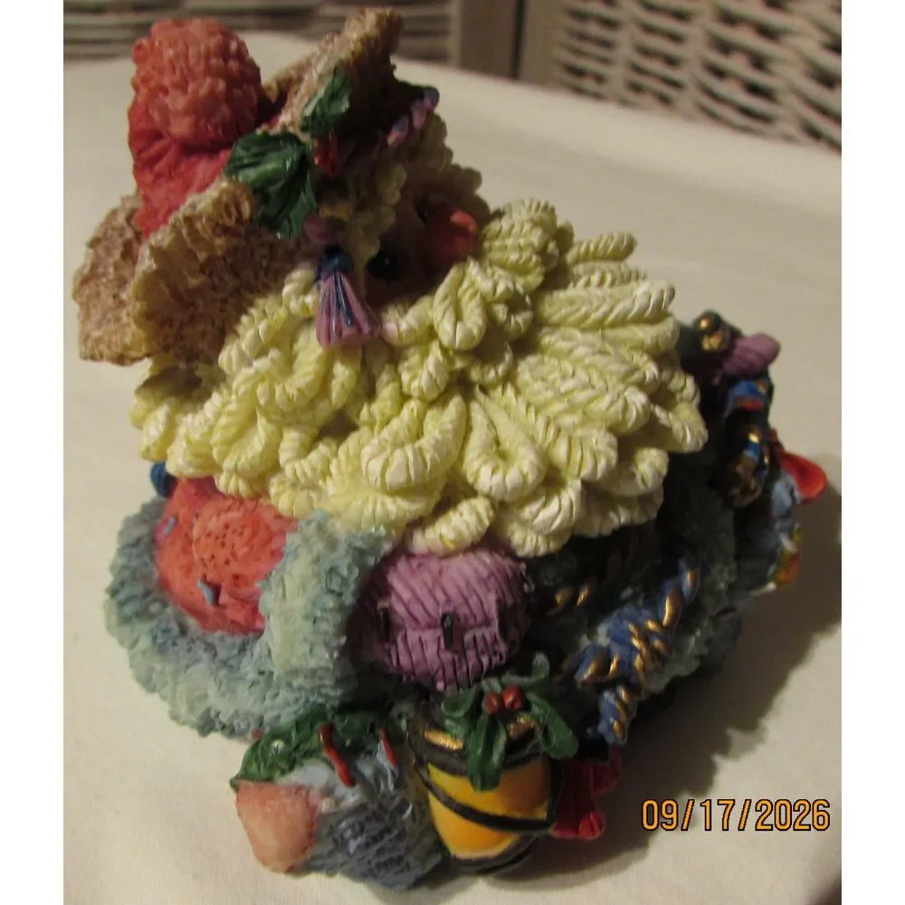 Santa Claus figurine Crinkle Claus possible dreams cousin with lantern Christmas